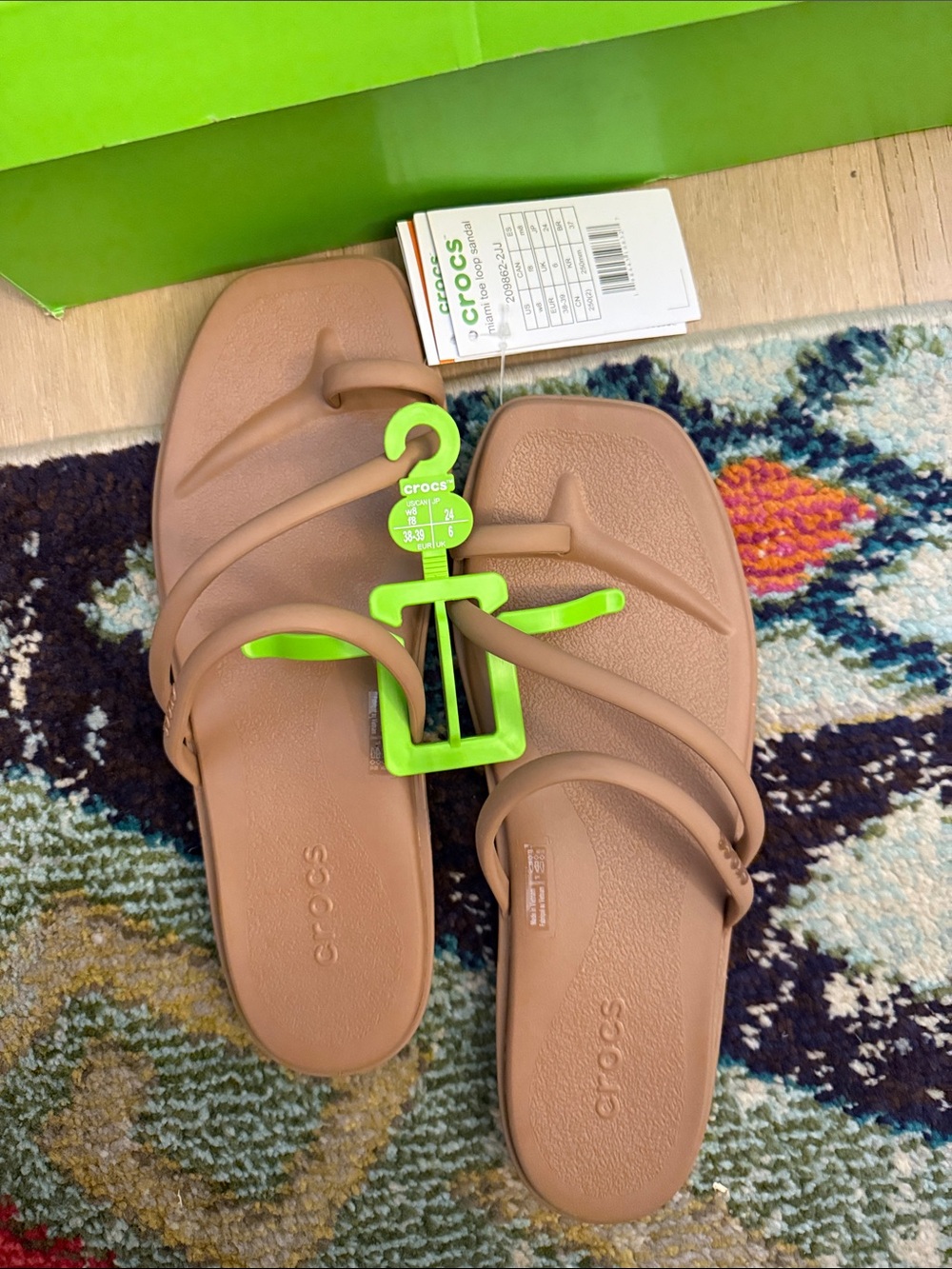 NWT crocs Miami toe loop sandal